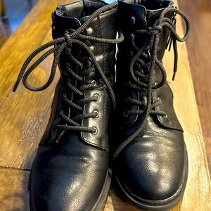 BareTraps Aimee Combat Boots size 7
